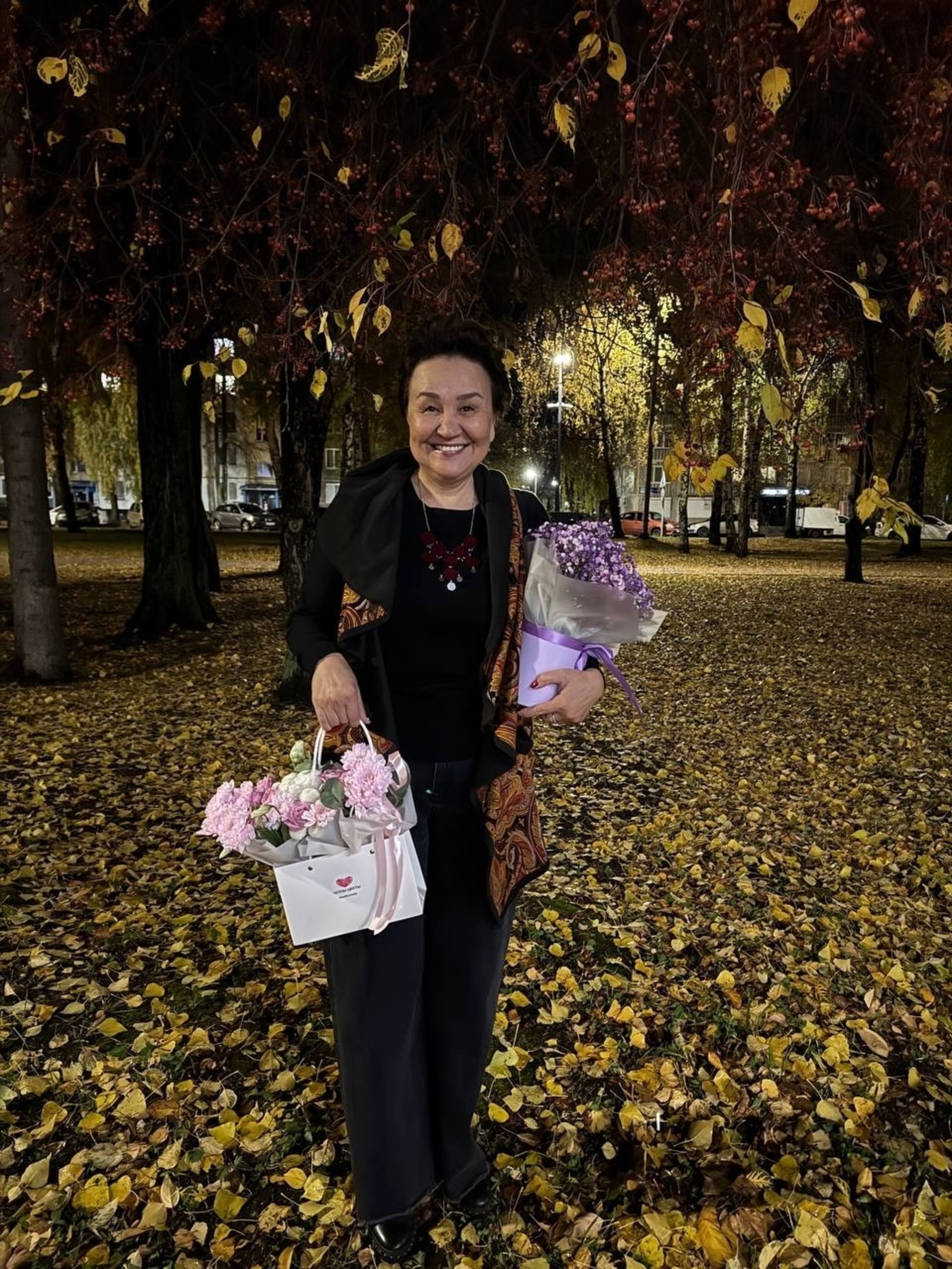 38 йыл ғүмерен сәхнәгә арнаған