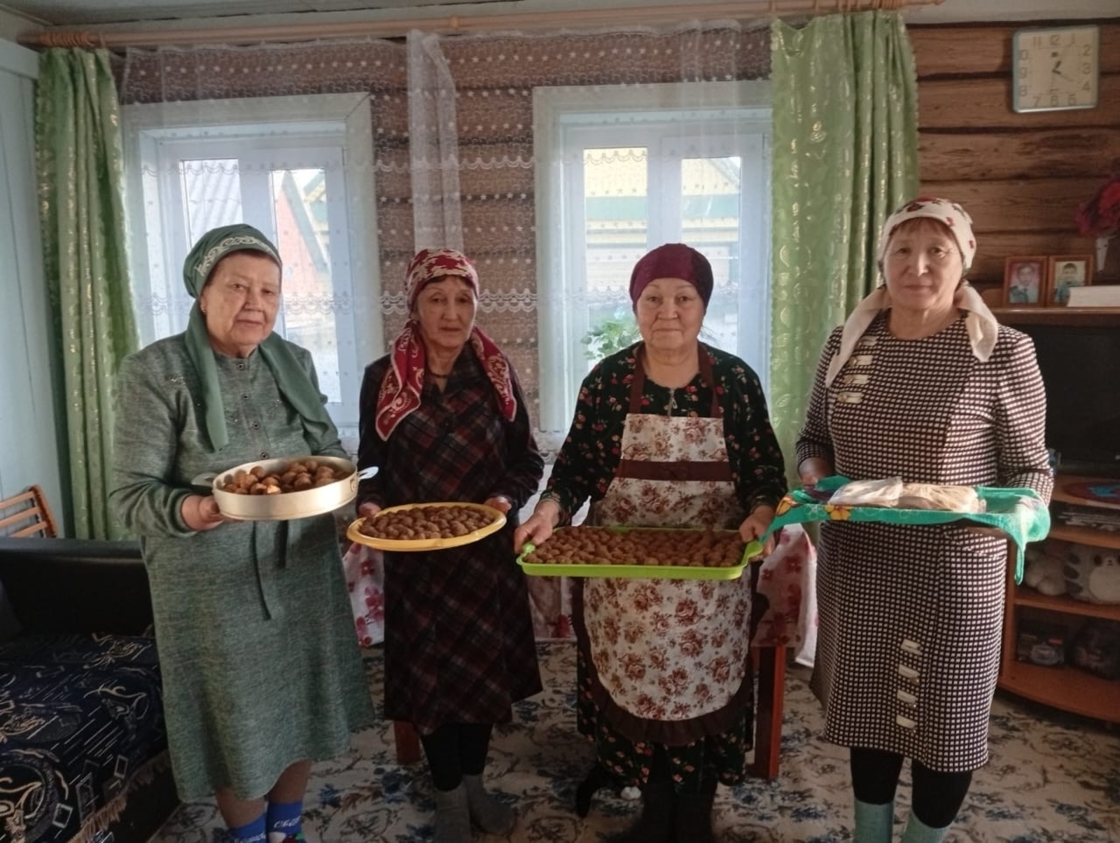 Ил ҡалҡандарына—талҡан