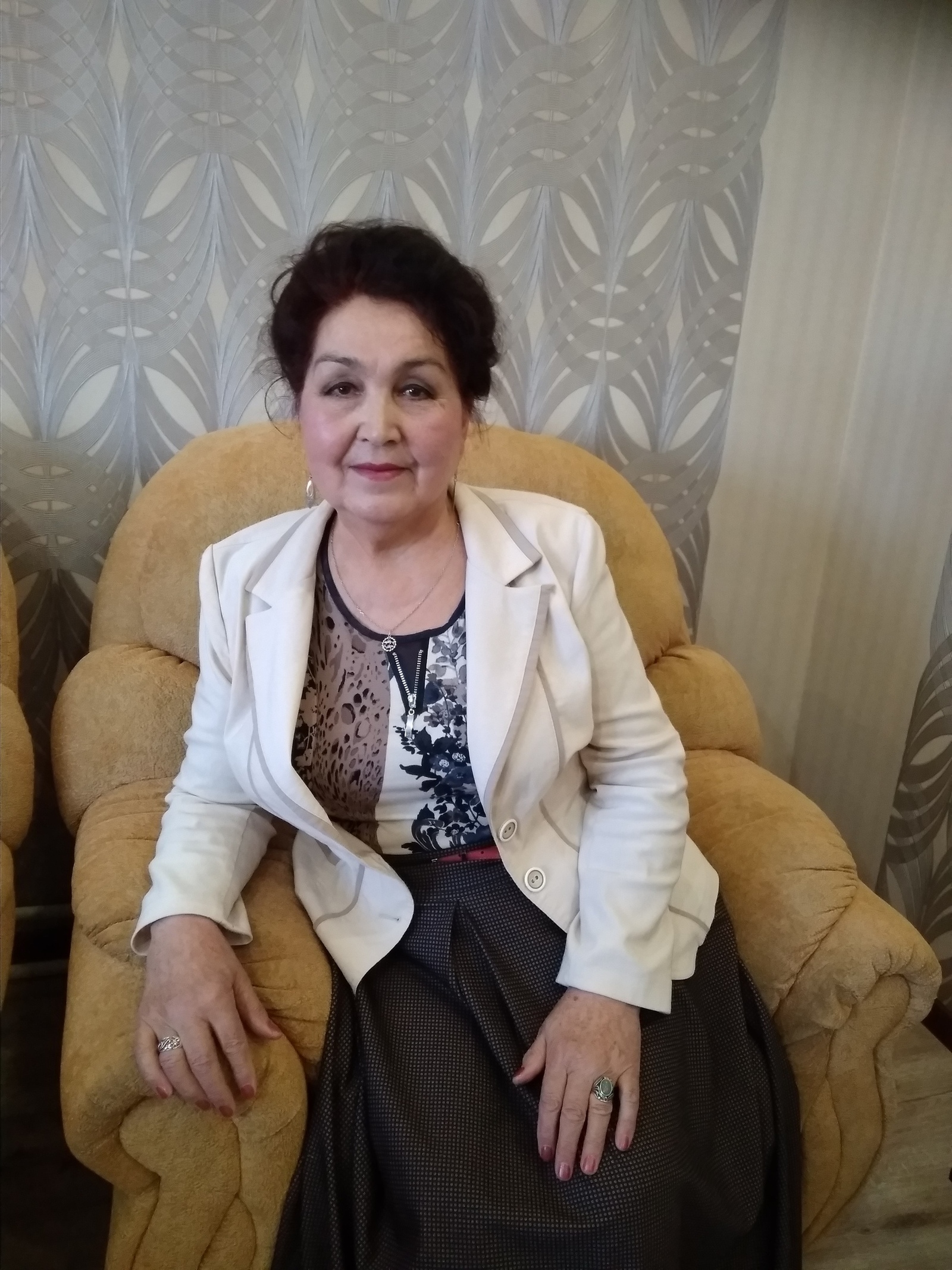 Гөрләп йәшәнек, янып эшләнек