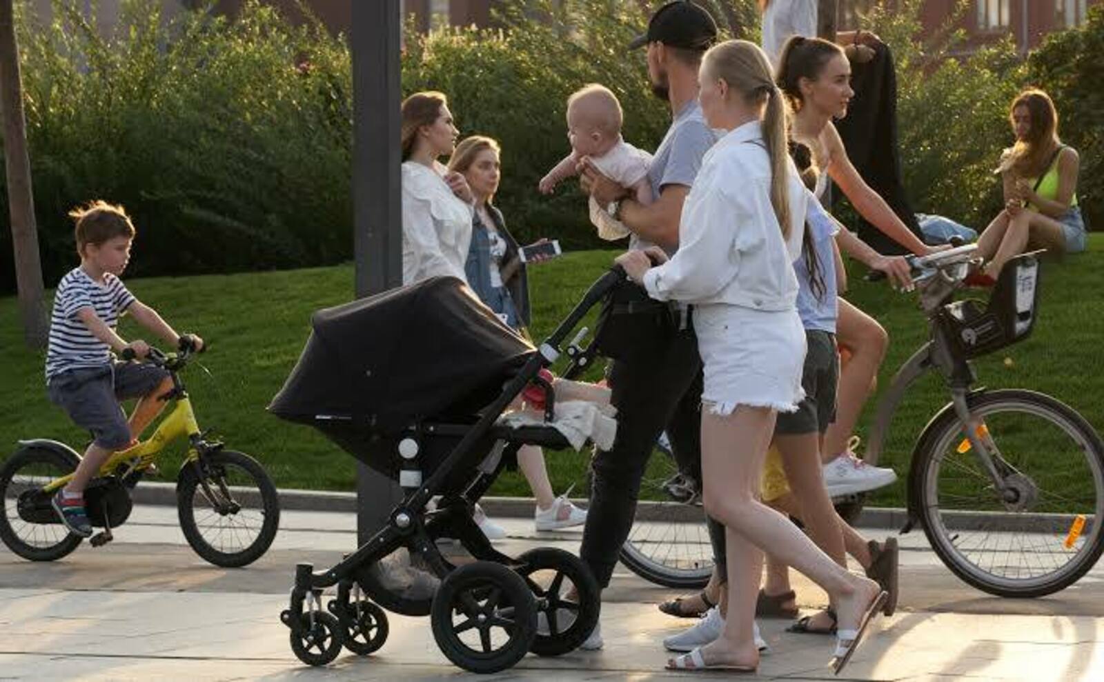 Многодетным семьям сохранят пособия