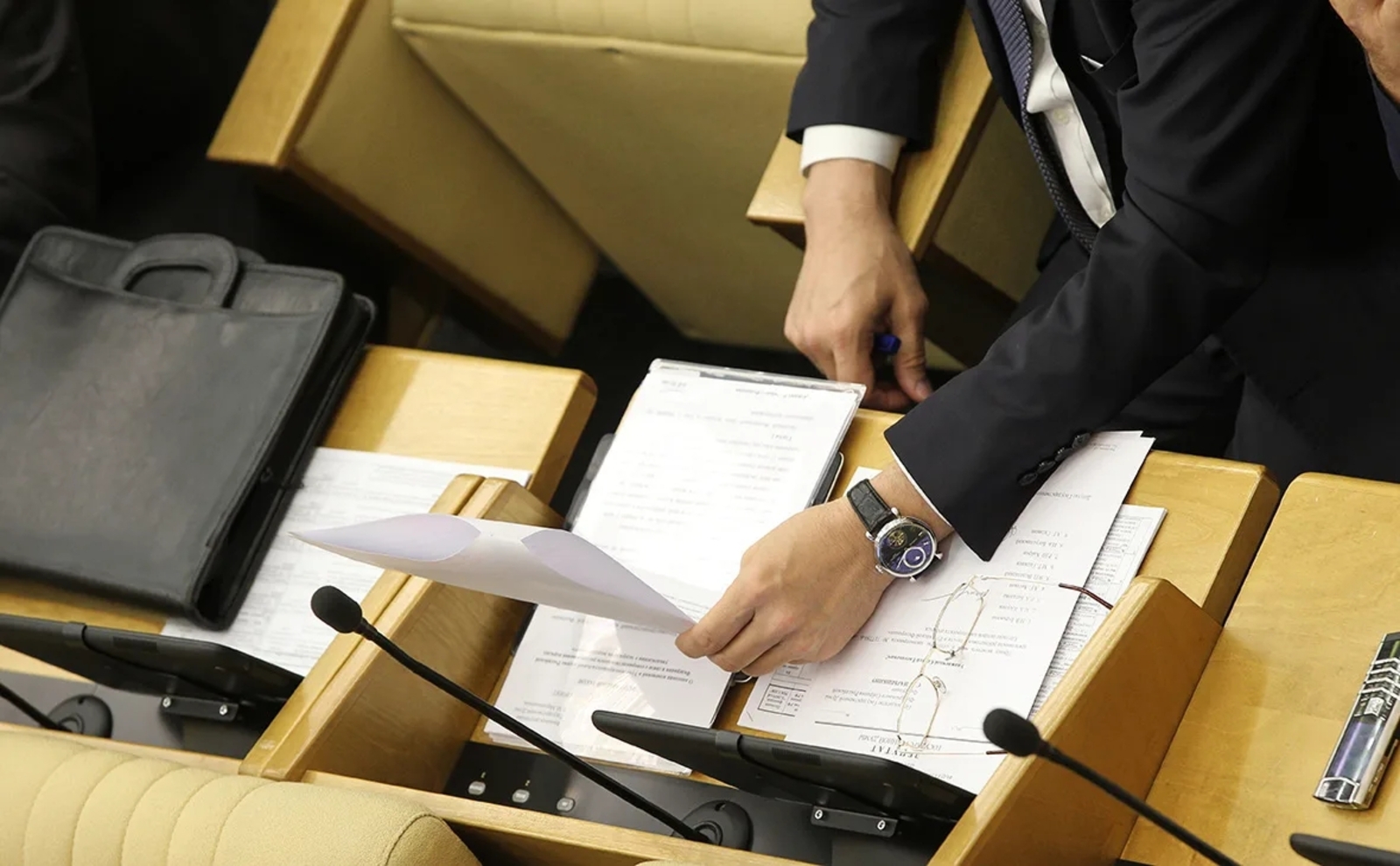 Изменились правила декларирования доходов чиновников