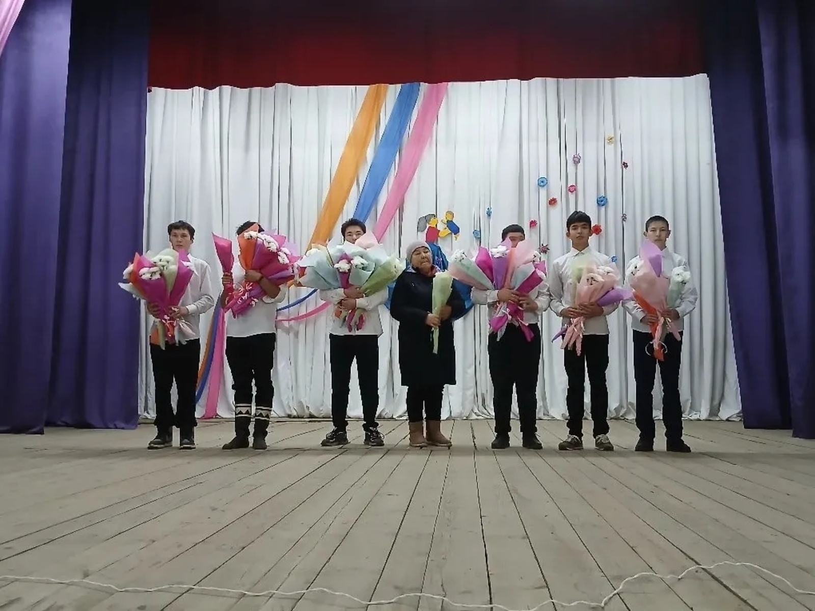 Яугирҙән - һәр әсәгә гөлләмә