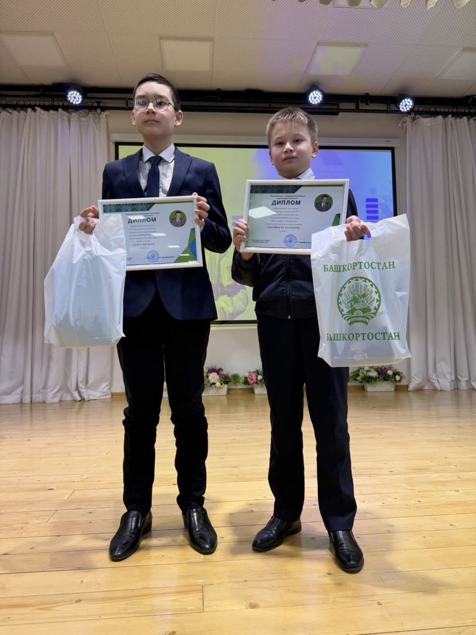 "Диктор тауышы - 2026" конкурсы еңеүселәрен ҡотлайбыҙ!