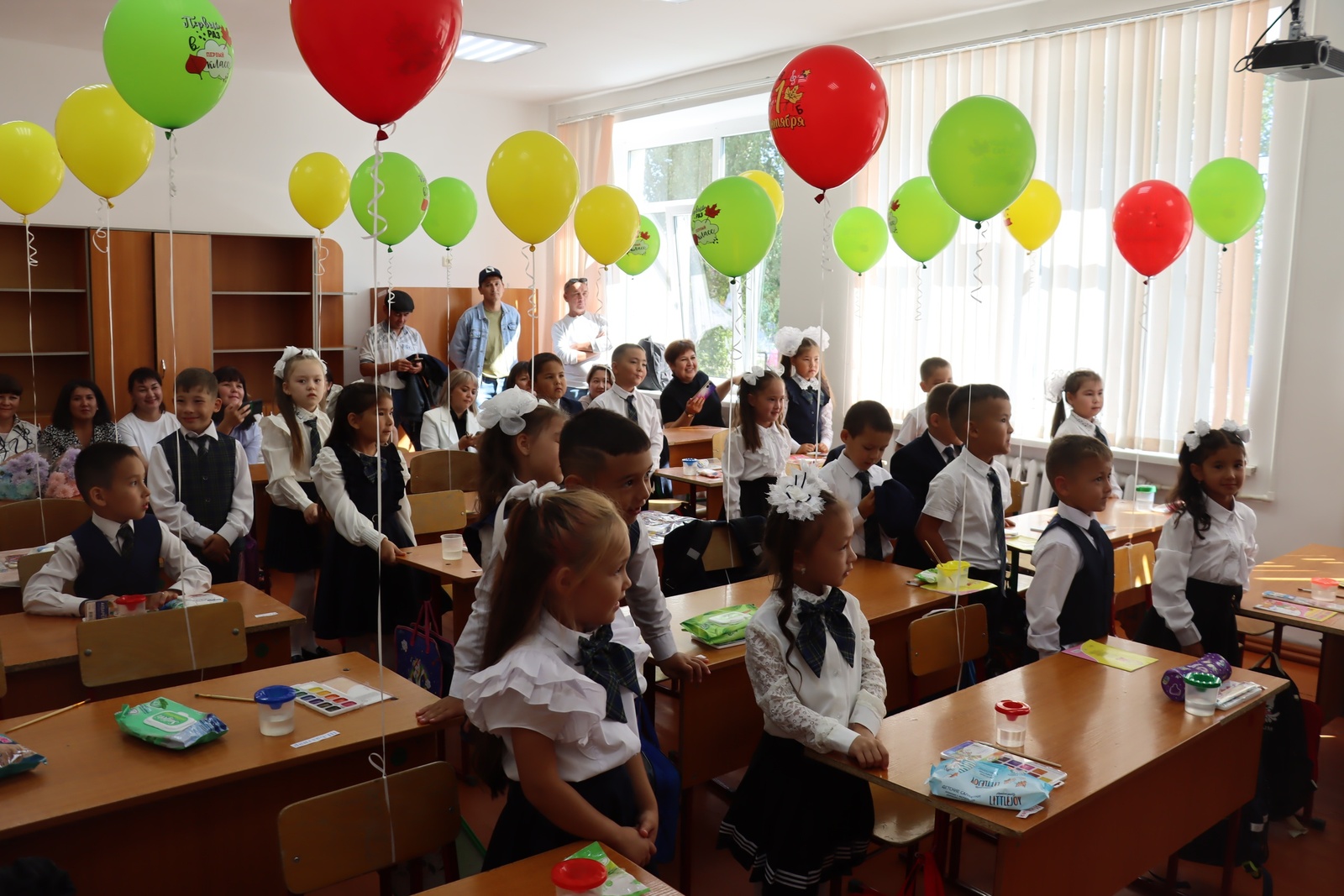 Аҡ юл һеҙгә, бәләкәстәр!