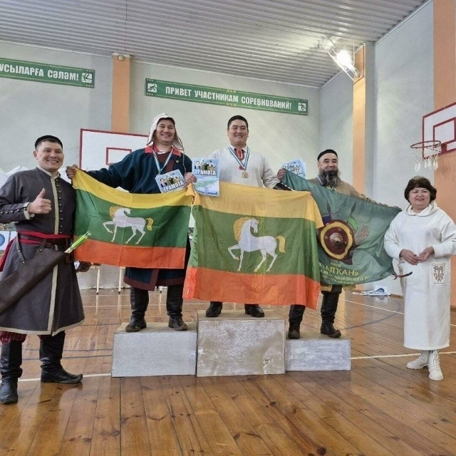 Баймаҡтың егеттәре лә, ҡыҙҙары ла мәргән