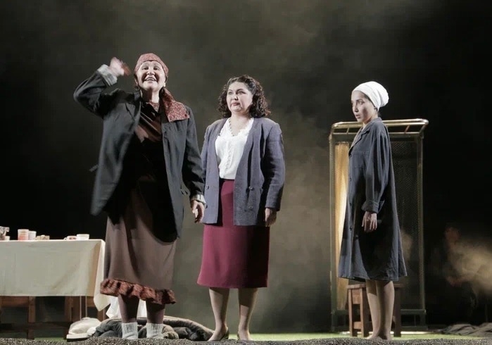 38 йыл ғүмерен сәхнәгә арнаған