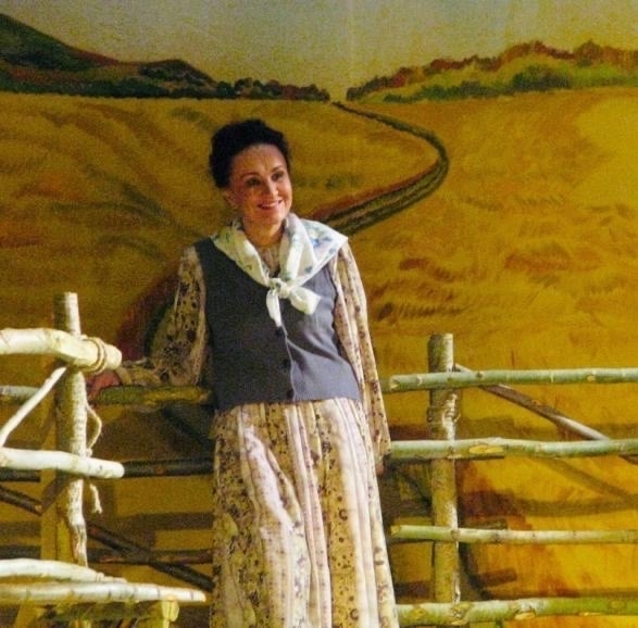 38 йыл ғүмерен сәхнәгә арнаған