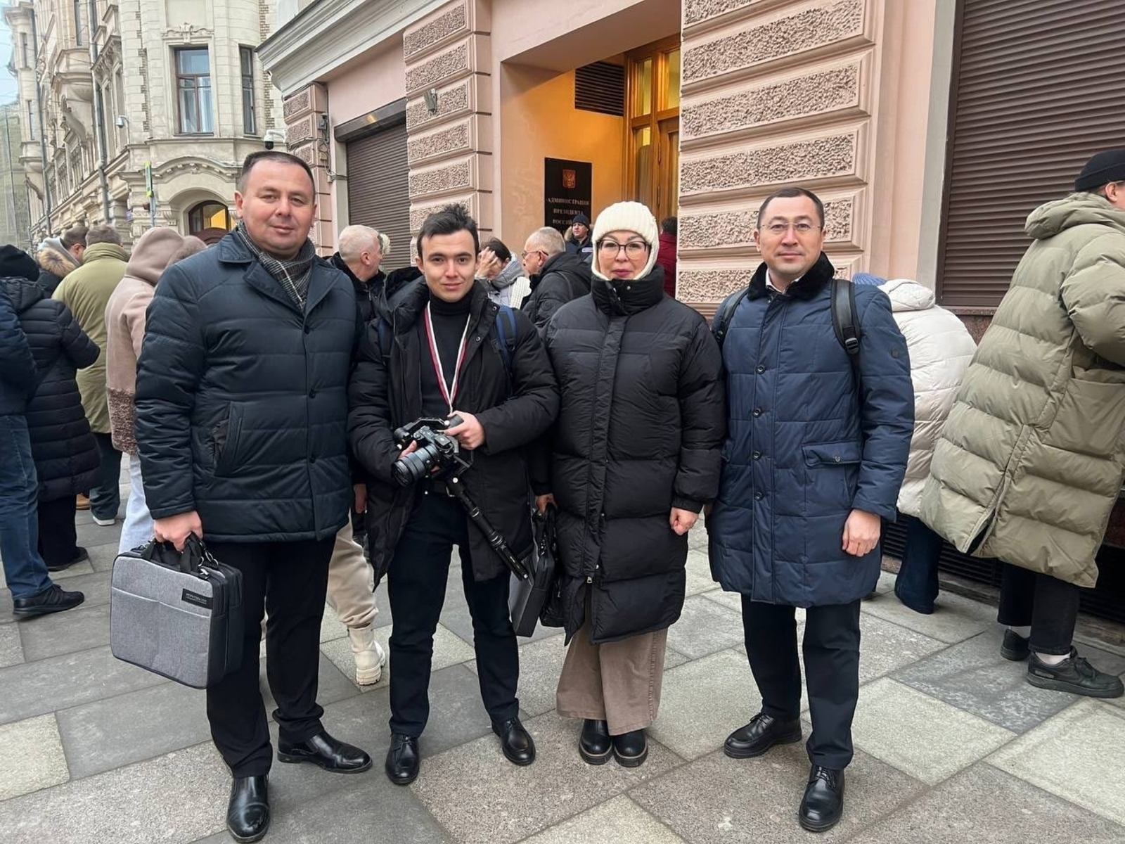 Владимир Путин подводит итоги года в прямом эфире