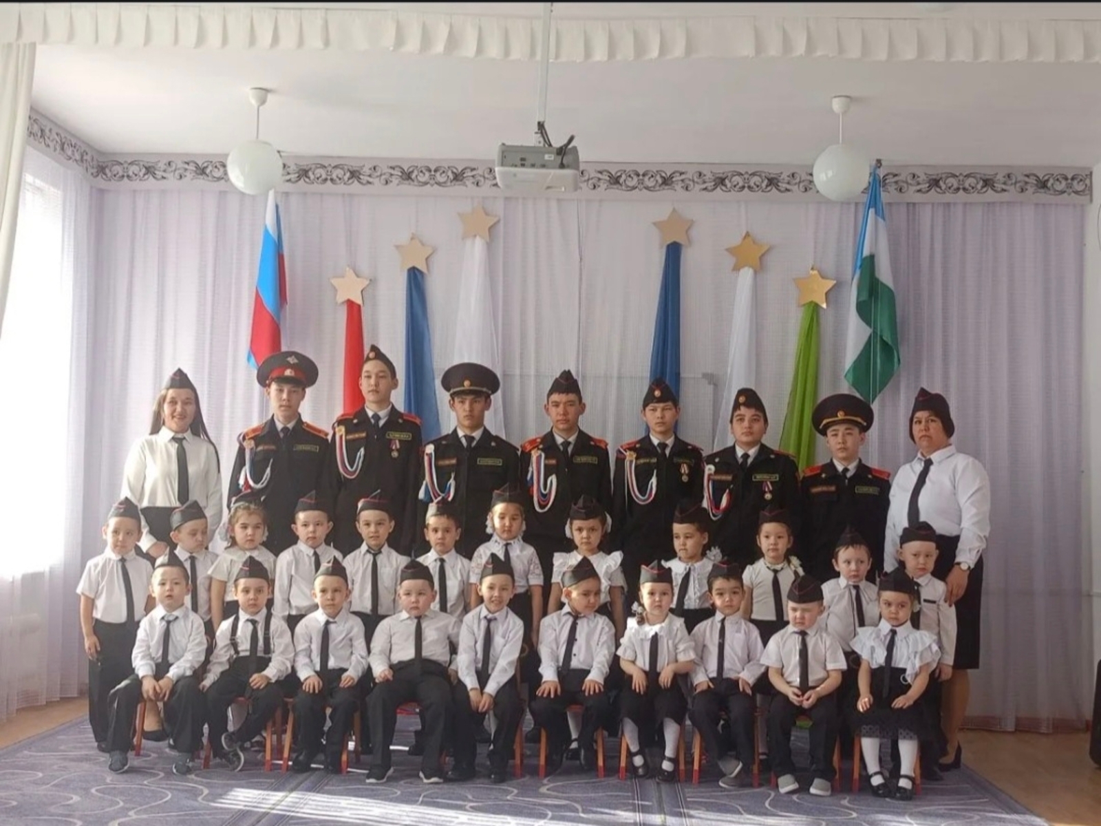 Кадеттар тәрбиәләйбеҙ!