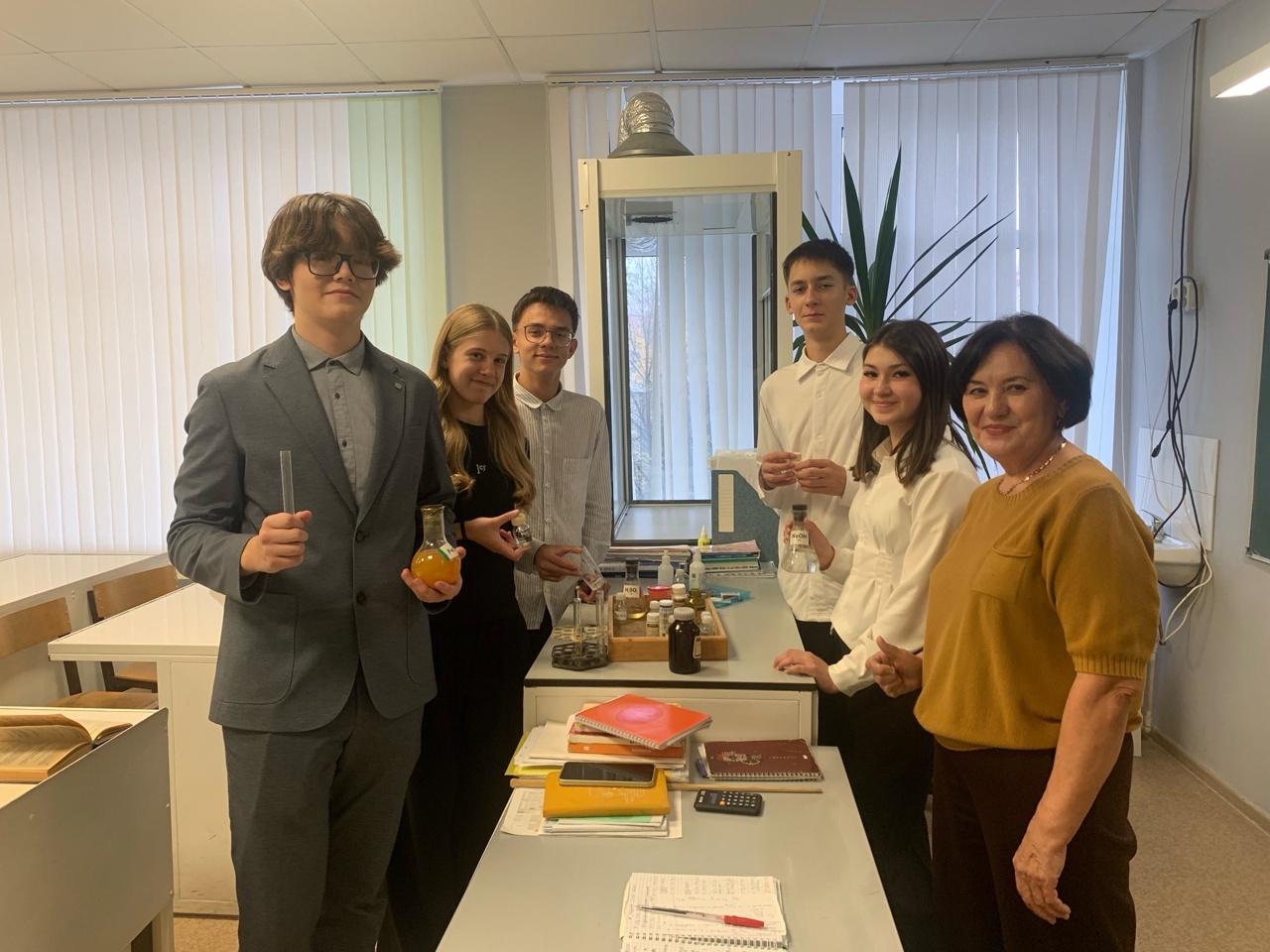 Һөнәренә ғашиҡ уҡытыусы