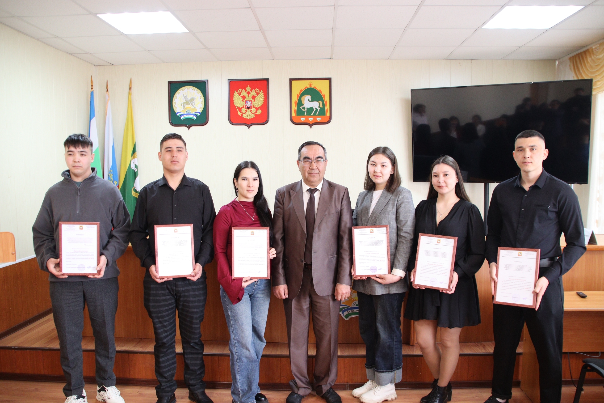 Торлаҡ шарттарын яҡшыртыуға сертификат алдылар