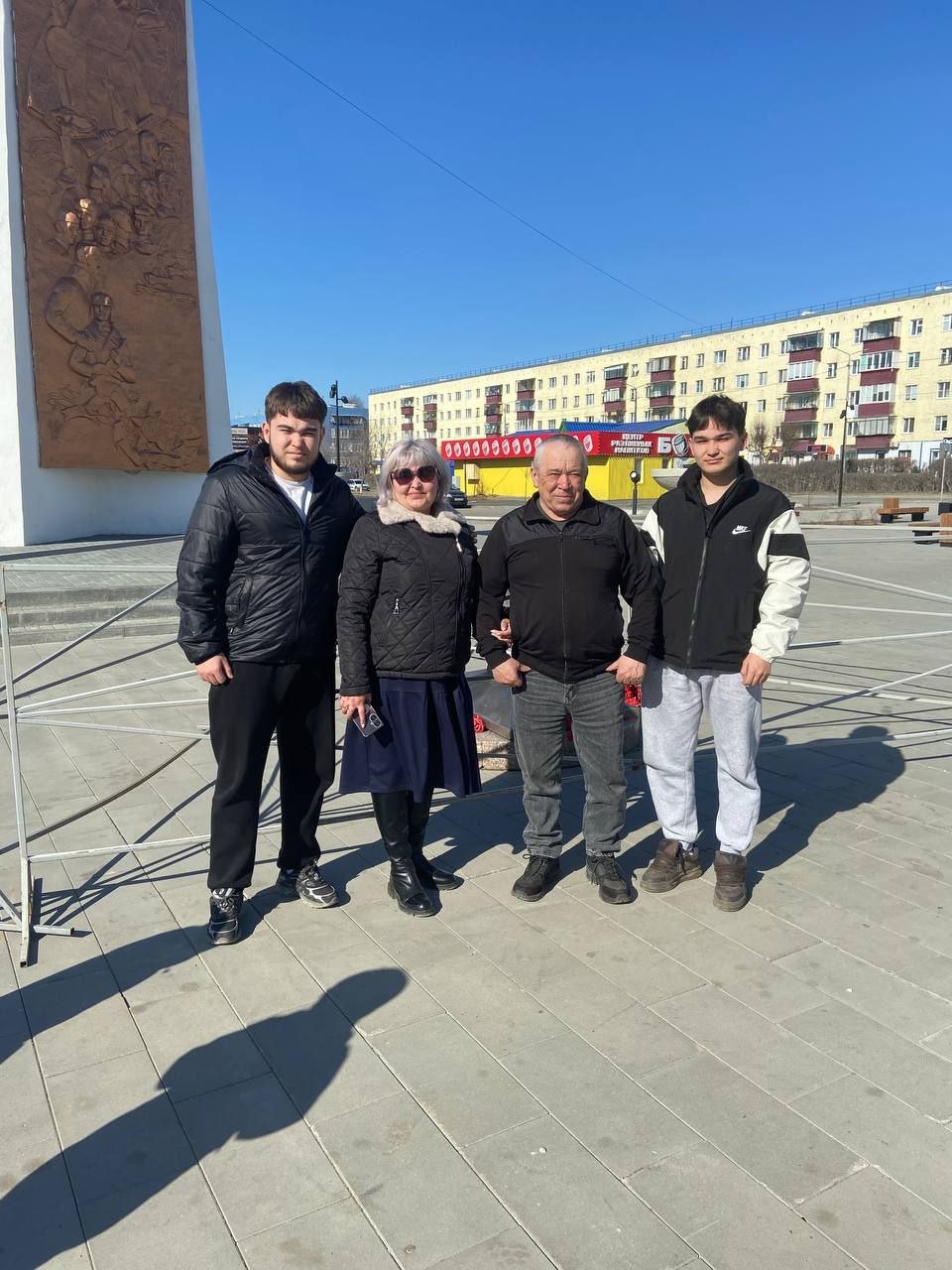 Һалдат итеп алдылар, билгә ҡайыш һалдылар