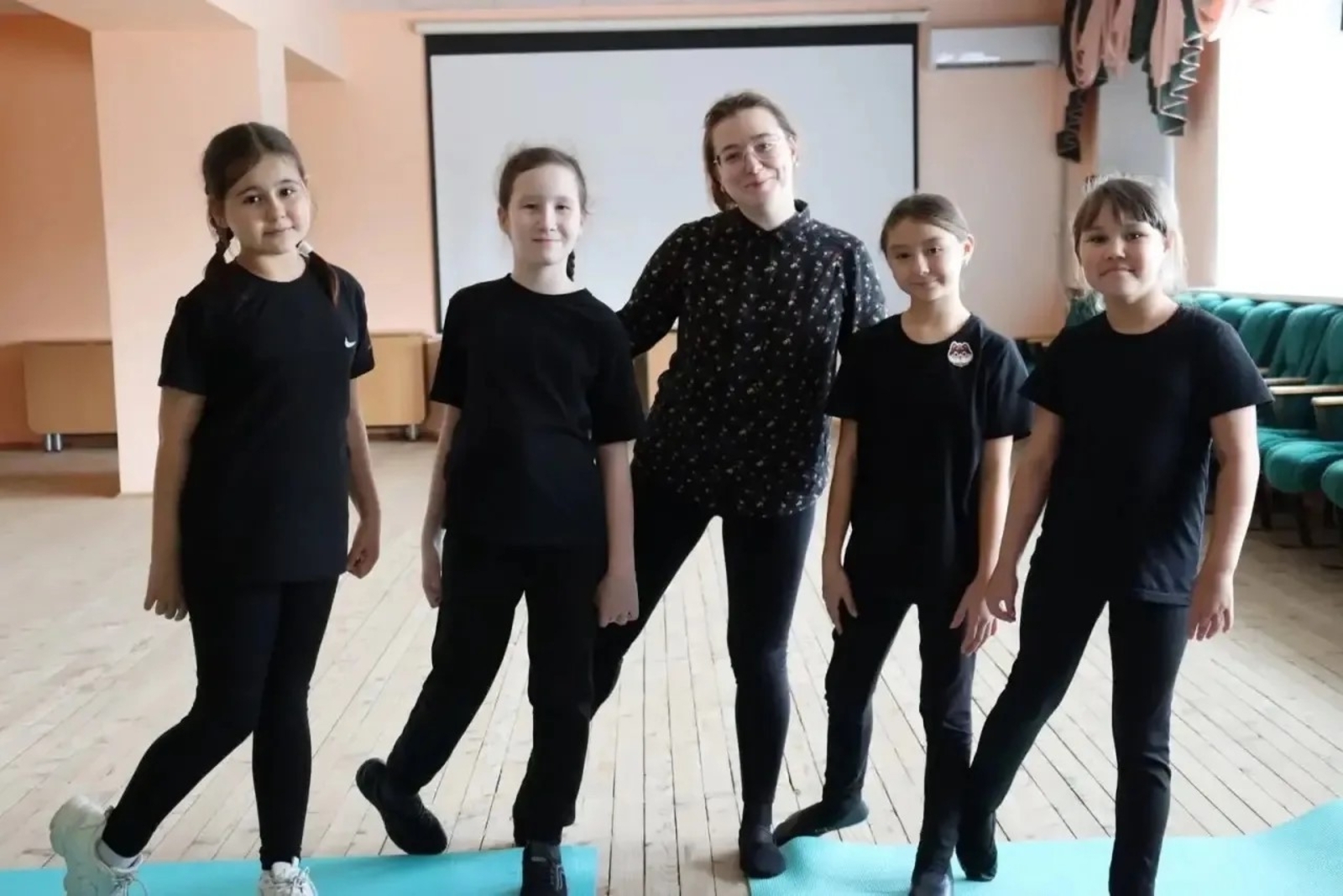 Ауылдарға мәҙәниәт хеҙмәткәрҙәре эшкә ҡайта