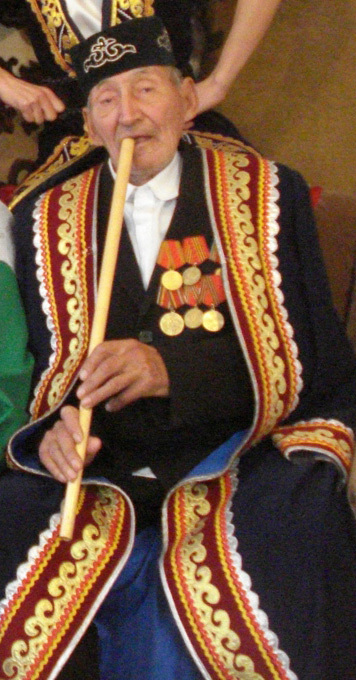 Ҡурайға һөйөү—нәҫелдән